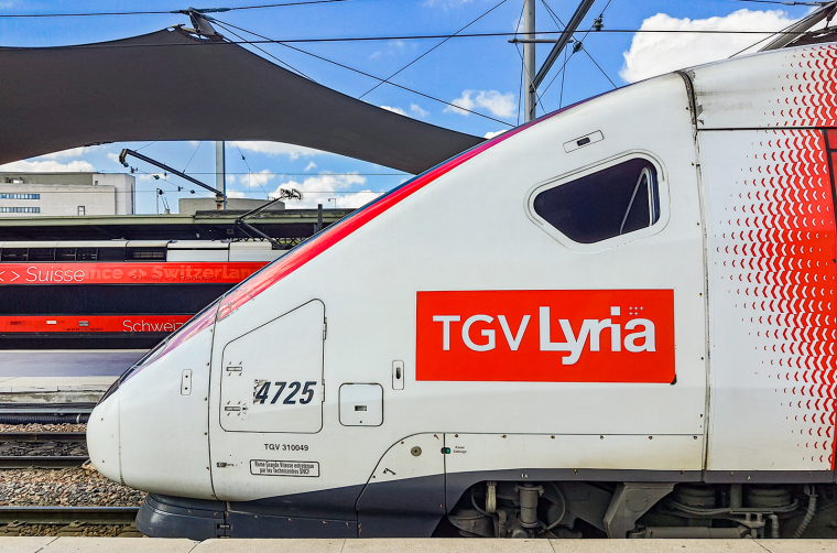 TGV Lyria jezdící mezi Francií a Švýcarskem na Lyonském nádraží